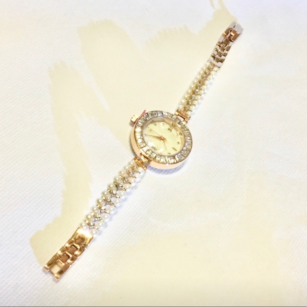 Macy’s Charter Club Watch #18521-139